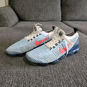 Nike Blue and Pink Air VaporMax Flyknit Shoes